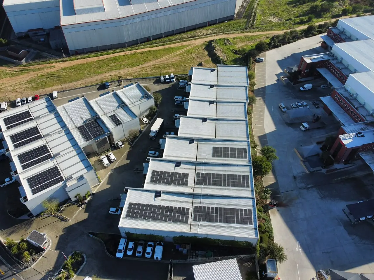 Experienced commercial solar installers delivering rooftop photovoltaic projects in South Africa