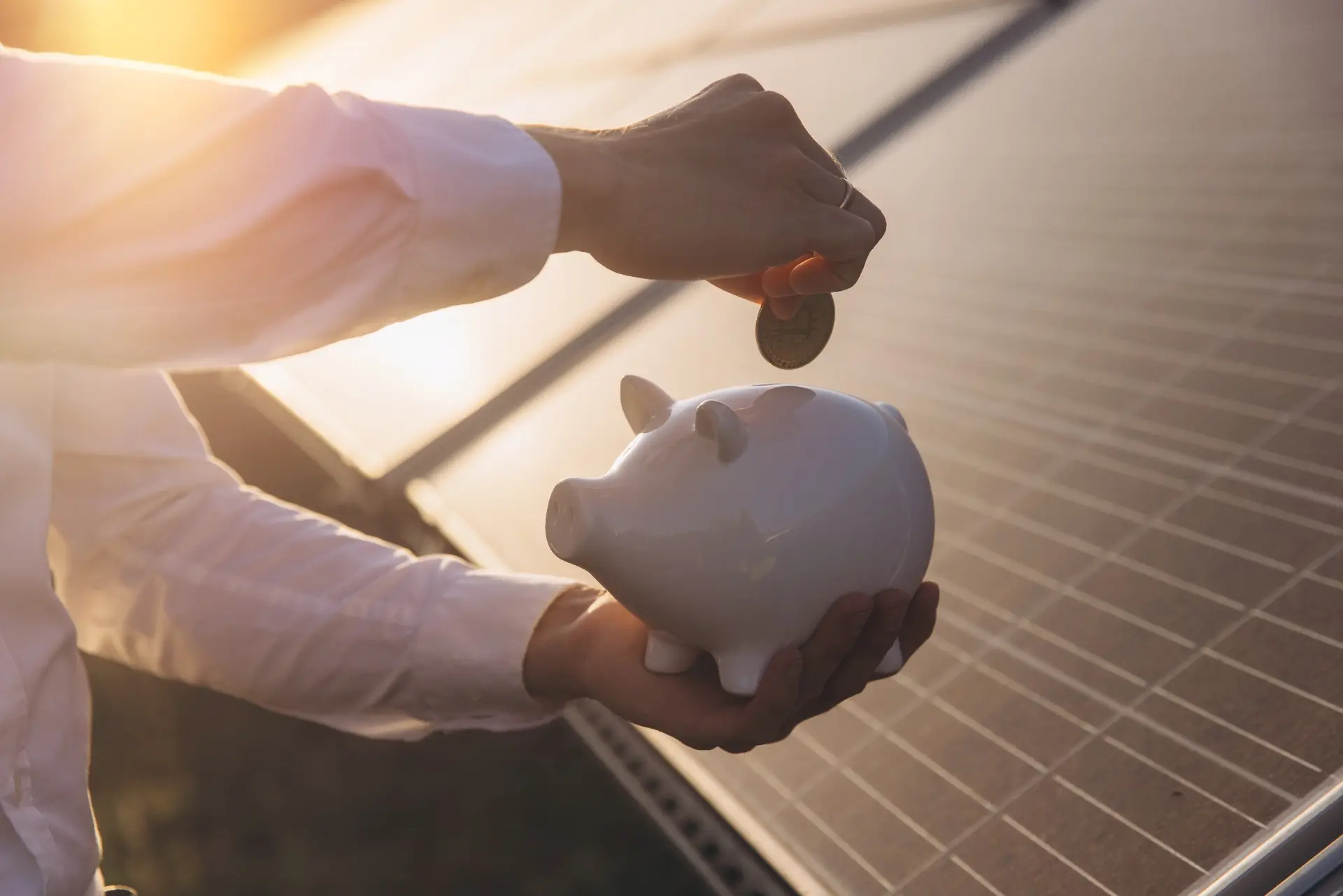 Solar panel and savings concept for commercial solar finance and PPA investment