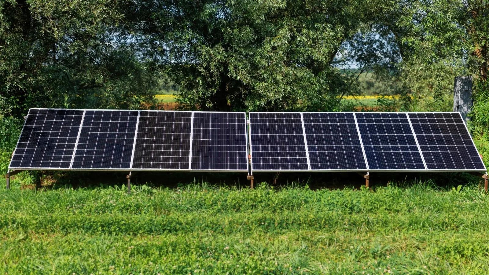 Ground-mounted photovoltaic panels for large-scale solar site planning
